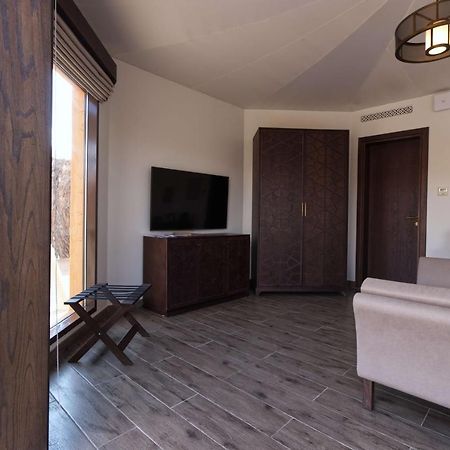 Al Badayer Retreat By Sharjah Collection 호텔 Margham 외부 사진 A bedroom at the hotel