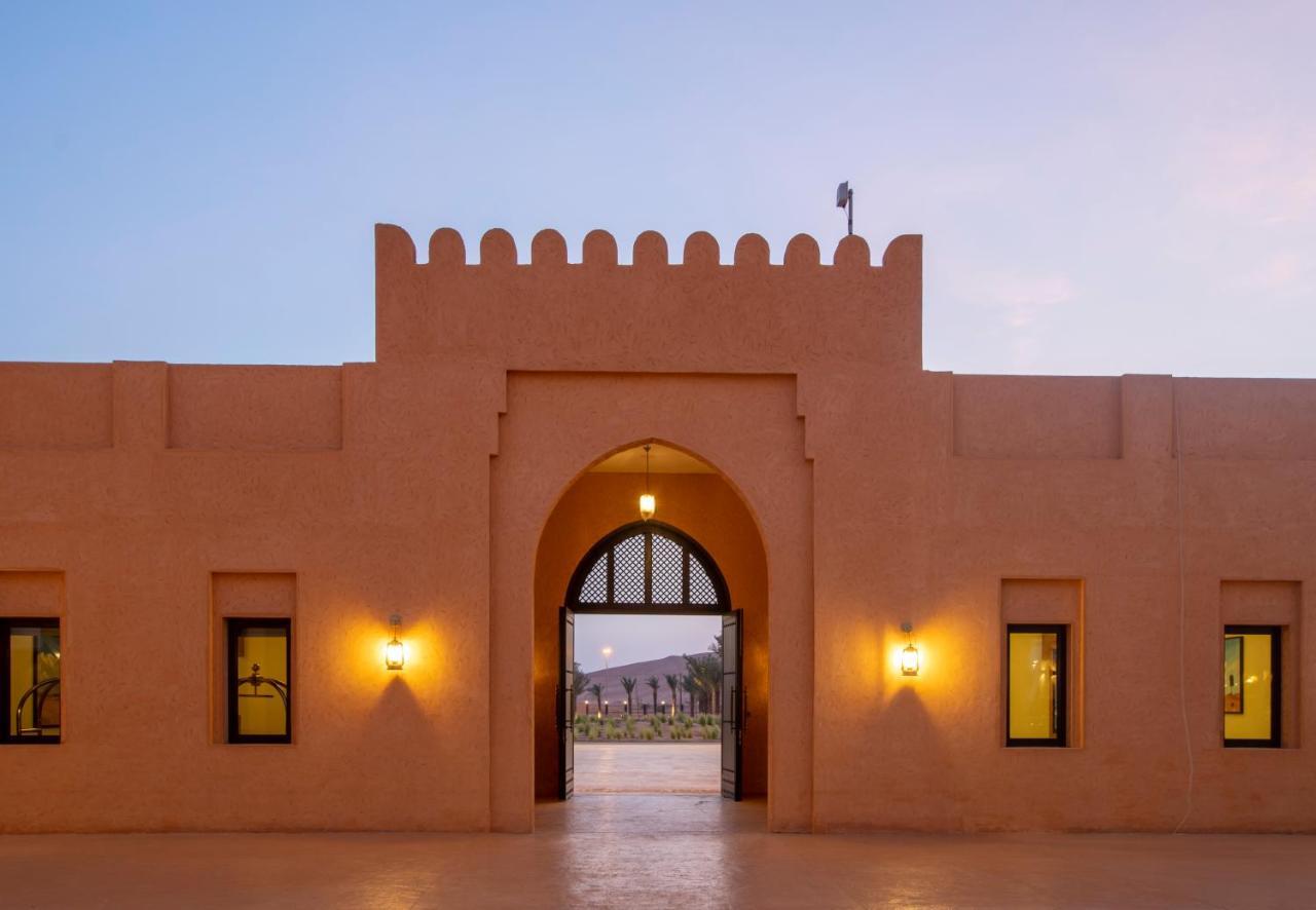 Al Badayer Retreat By Sharjah Collection 호텔 Margham 외부 사진 Entrance to the hotel
