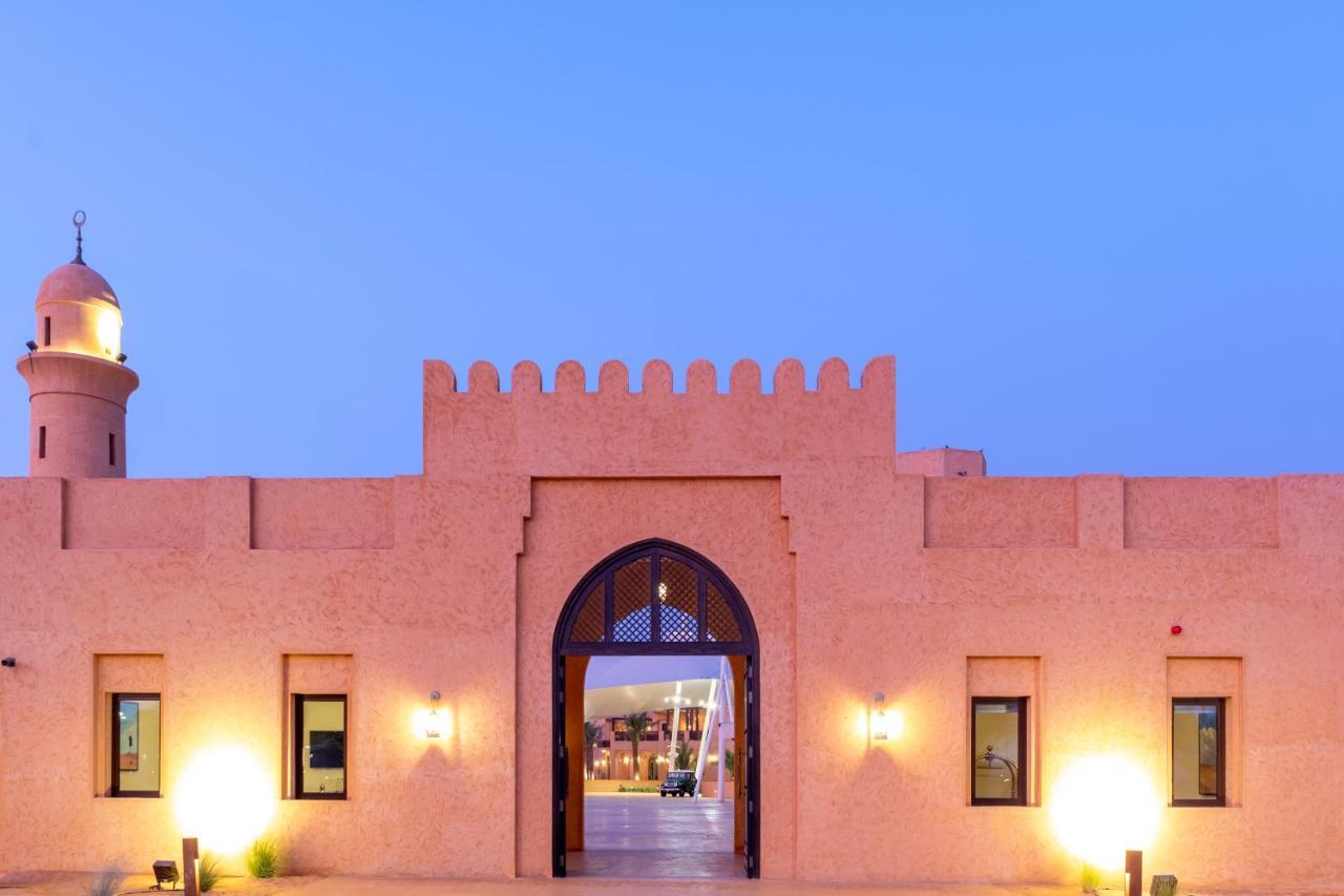 Al Badayer Retreat By Sharjah Collection 호텔 Margham 외부 사진 The entrance to the hotel