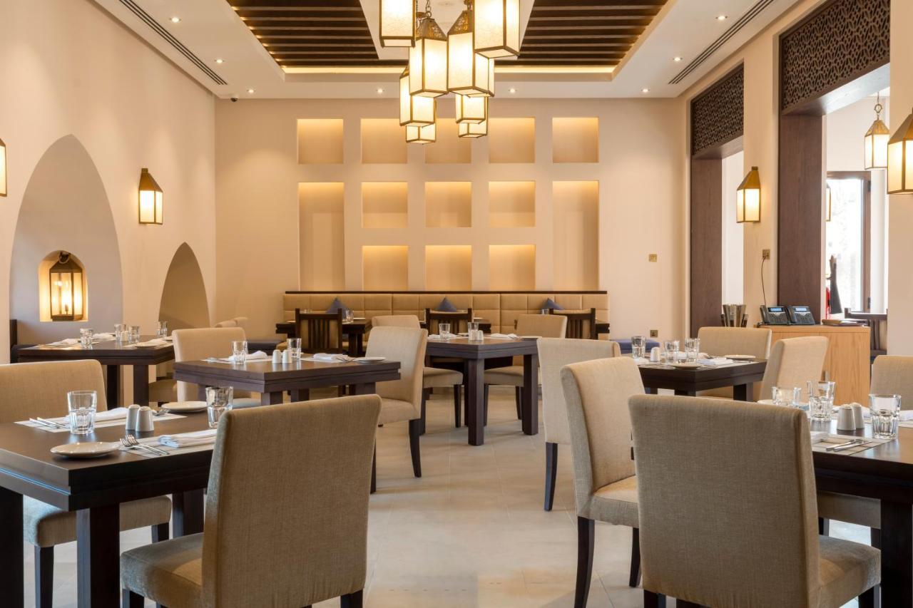 Al Badayer Retreat By Sharjah Collection 호텔 Margham 외부 사진 The restaurant at the Ritz-Carlton, Bahrain