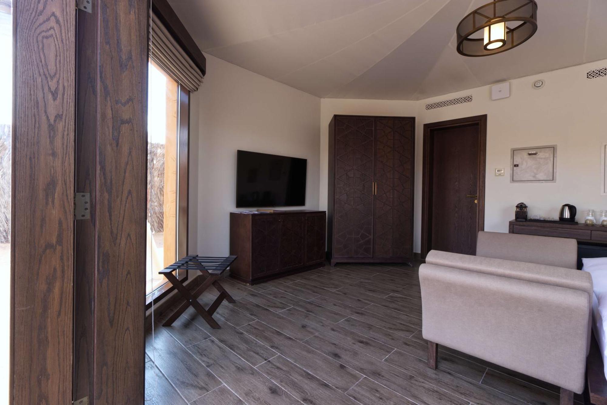 Al Badayer Retreat By Sharjah Collection 호텔 Margham 외부 사진 A bedroom at the hotel